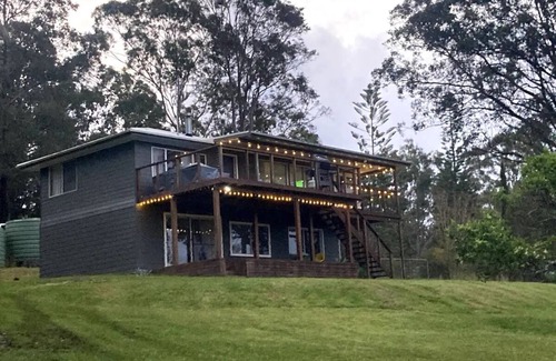 Shallow Bay House | “Bay Cottage” Beautiful lake house on Shallow Bay