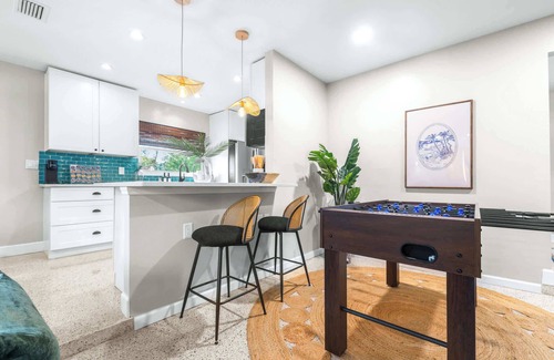 Bay Crest Park House | Bay Crest House – Stay for 10!