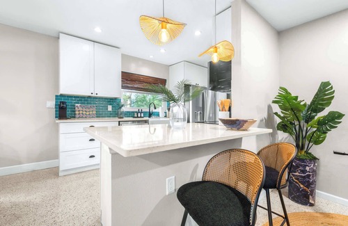Bay Crest Park House | Bay Crest House – Stay for 10!