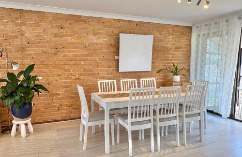 Tanilba Bay House | Bay Getaway - Beach, Nature walks and a Two Storey House