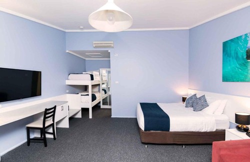 Bonnells Bay Hotel | Bay Hotel Motel
