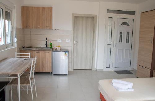 Orahovac Apartment | Bay Leaf Apartments
