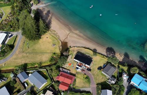 Russell House | Bay of Islands Beachfront - Tapeka del Mar