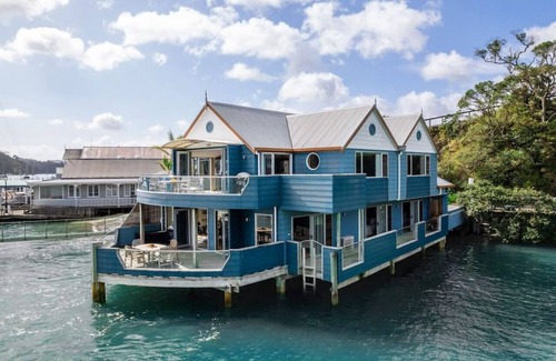 Opua Apartment | Bay of Islands Boathouse Apartment-The Bridge