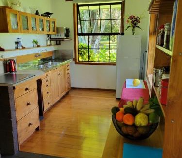 Pakaraka Bed & Breakfast | Bay of Islands Crossroads Homestay B&B