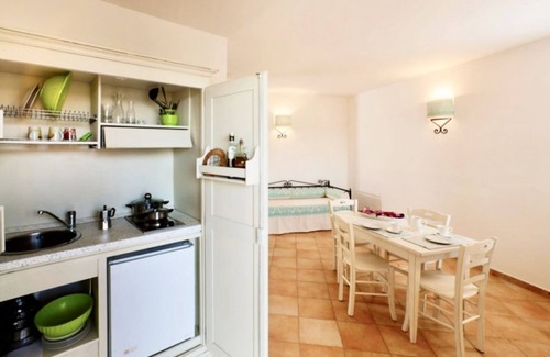 Aglientu House | Bay of Myrtles Studio Apartment 2 beds