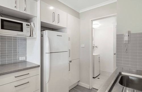 Nelson Bay Apartment | Bay Parklands, 19 2 Gowrie Avenue - ground floor unit with water views & Wifi