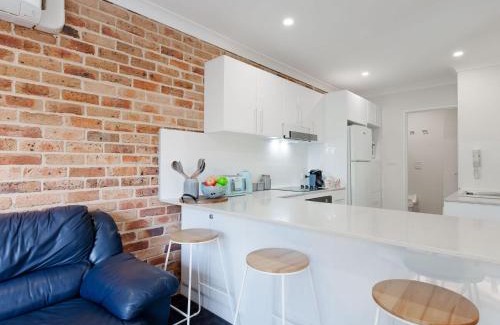 Nelson Bay Apartment | Bay Parklands, 68 2 Gowrie Ave - Fully ducted aircon, wifi, pool, tennis court, communal spa