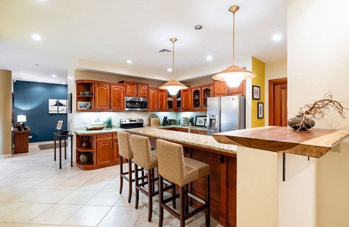 Panama Beach Condo | Bay Point #8 - Beautiful Condo overlooking the Pacific - 3 Bedroom 3 Bathroom