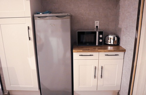 Saint-Blimont Cottage | Bay Terminus - The Hanging Lodge