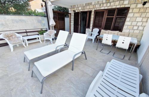 Donji Stoliv Apartment | Bay Terrace Apartment