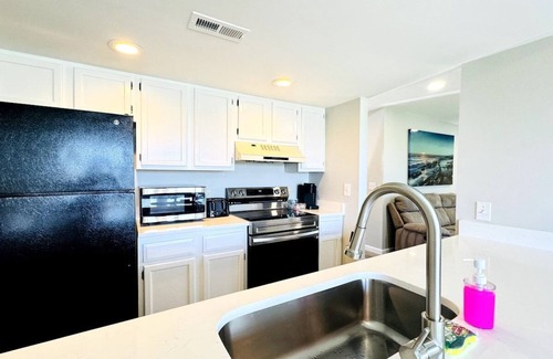 Little River Apartment | Bay tree lovely one bedroom condo