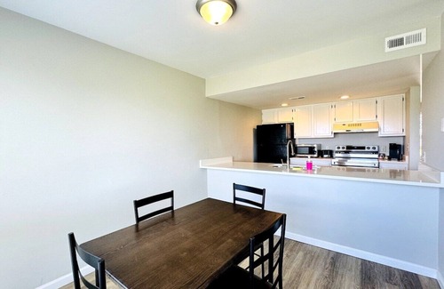 Little River Apartment | Bay tree lovely one bedroom condo