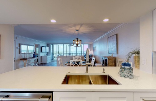 Punta Rassa Apartment | Bay View Tower 735 Beach views from your private Lanai, enjoy sunsets
