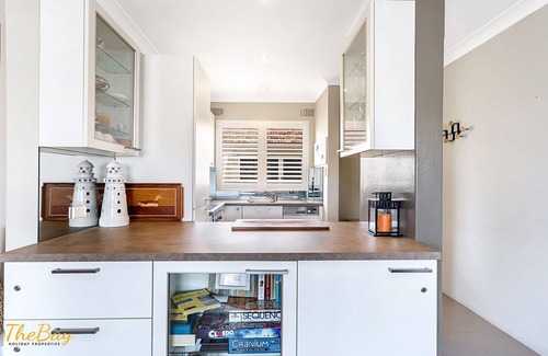 Shoal Bay Apartment | Bay Village No.7 Shoal Bay - Opposite Shoal Bay Beach