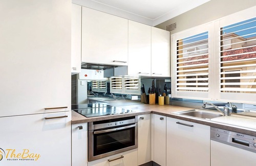 Shoal Bay Apartment | Bay Village No.7 Shoal Bay - Opposite Shoal Bay Beach