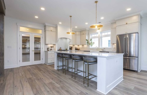 Northeast Virginia Beach House | Bayberry House Luxury, Modern, Steps to the Beach