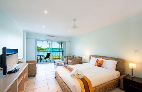 Shute Harbour Apartment | Baybliss Escape #3 - Adults Only