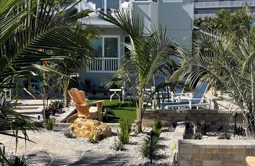 Treasure Island Apartment | Bayfront 2 Bedroom with Private Dock and Beach Access Riley's Retreat