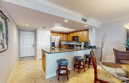 Punta Rassa Condo | Bayfront Condo with Panoramic 8th Floor Views of Sandy Beaches