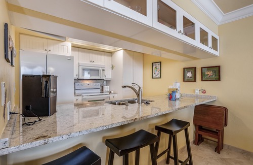 Punta Rassa Condo | Bayfront escape with beach access, and panoramic coastal views