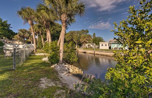 Englewood South House | Bayfront Paradise with Heated Pool and Balcony!