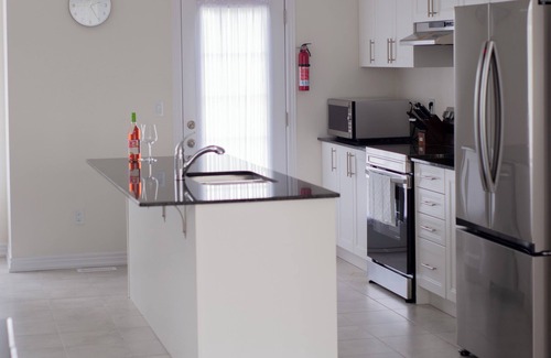 Carrying Place House | Bayfront Serenity Escape in Prince Edward County!