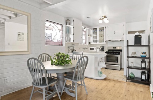 West Newport House | Bayfront Single Family Home 2 blocks from the sand!