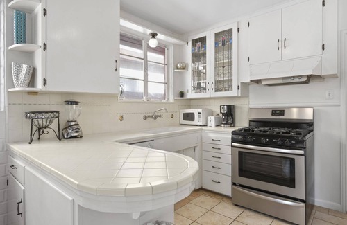 West Newport House | Bayfront Single Family Home 2 blocks from the sand!