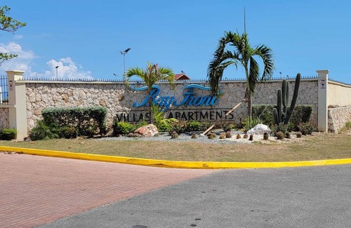 Portmore Apartment | Bayfront Villas and Apt