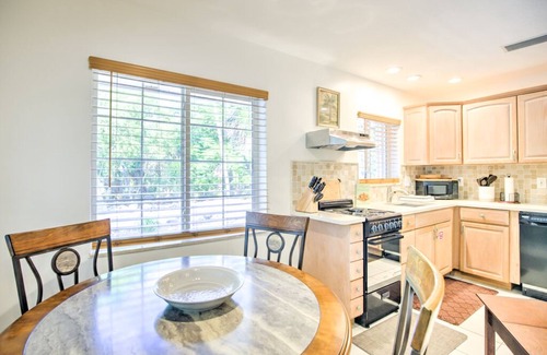 Marathon House | Bayfront w Dock, 96 Jet Spa, Secluded