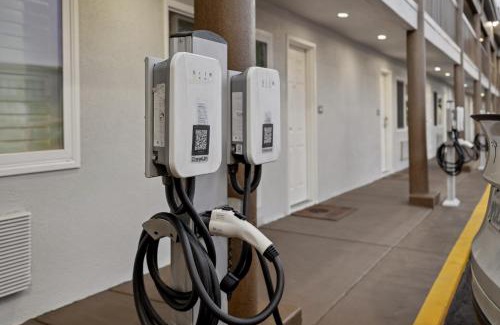 San Bruno Hotel | Bayhill Inn