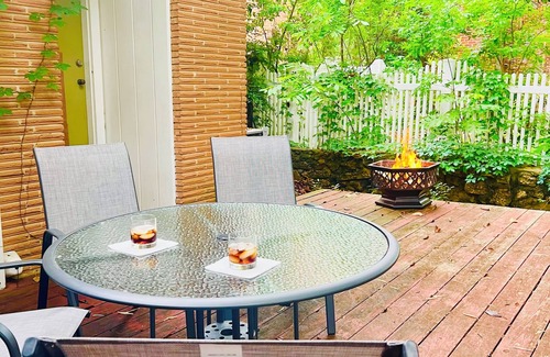 Waco House | Baylor Home -Hidden Gem it’s your home away from home! Come feel the warmth!