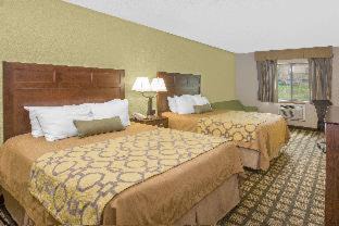 Ames Hotel | Baymont by Wyndham Ames