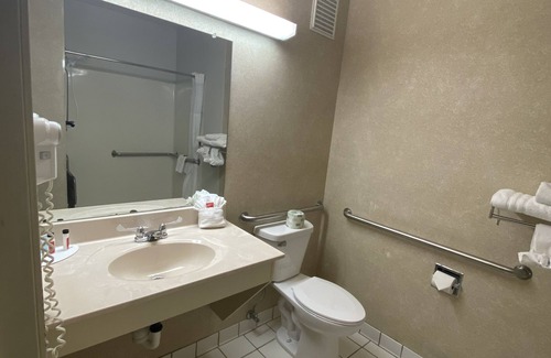 Evansville Hotel | Baymont by Wyndham Casper East