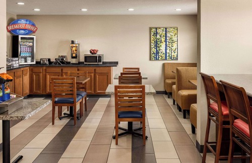 Southwest Area Hotel | Baymont by Wyndham Cedar Rapids