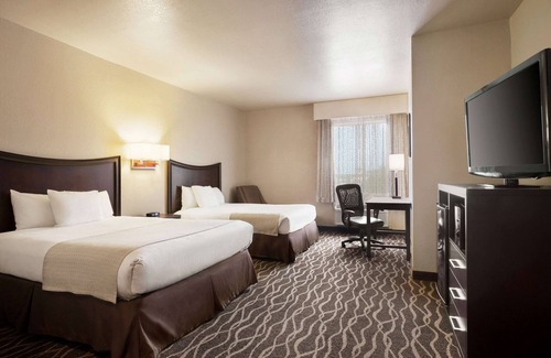 Clute Hotel | Baymont by Wyndham Clute/Lake Jackson
