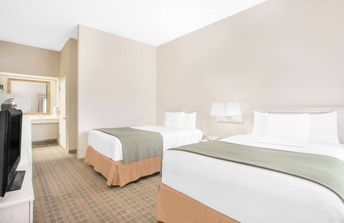 Crestview Hotel | Baymont by Wyndham Crestview