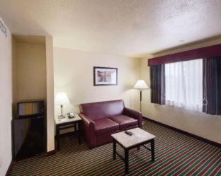 Amistad National Recreational Area Hotel | Baymont by Wyndham Del Rio
