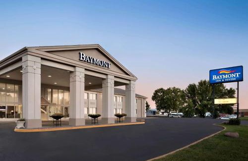 Berwick Hotel | Baymont by Wyndham Des Moines North