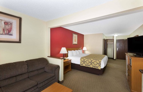 Fort Dodge Hotel | Baymont by Wyndham Fort Dodge
