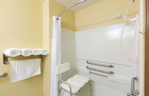 Fort Dodge Hotel | Baymont by Wyndham Fort Dodge