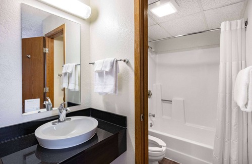 Gillette Hotel | Baymont by Wyndham Gillette