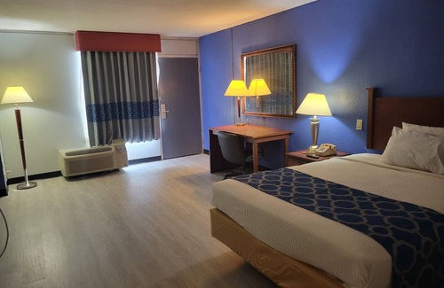 Hannibal Hotel | Baymont by Wyndham Hannibal