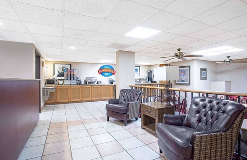 Hays Hotel | Baymont by Wyndham Hays