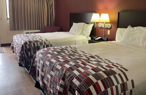 Holland Hotel | Baymont By Wyndham Holland/Toledo