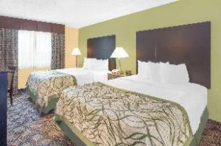Holland Hotel | Baymont by Wyndham Holland