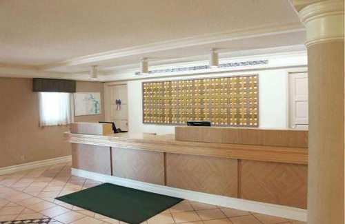 La Porte Hotel | Baymont by Wyndham Houston La Porte
