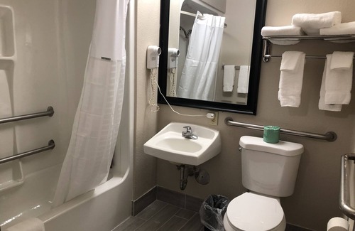 Joliet Hotel | Baymont by Wyndham Joliet
