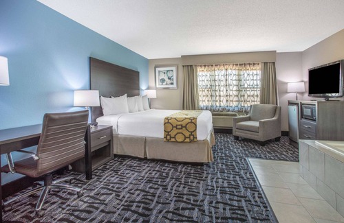Joliet Hotel | Baymont by Wyndham Joliet